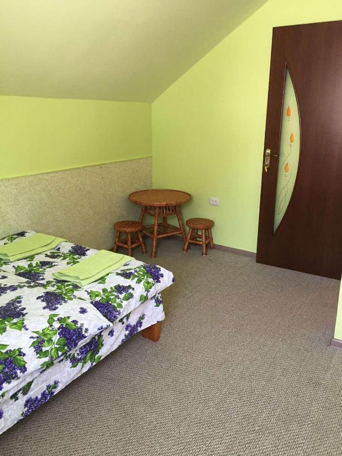 У Ондраша Apartment Yasinya Exterior photo