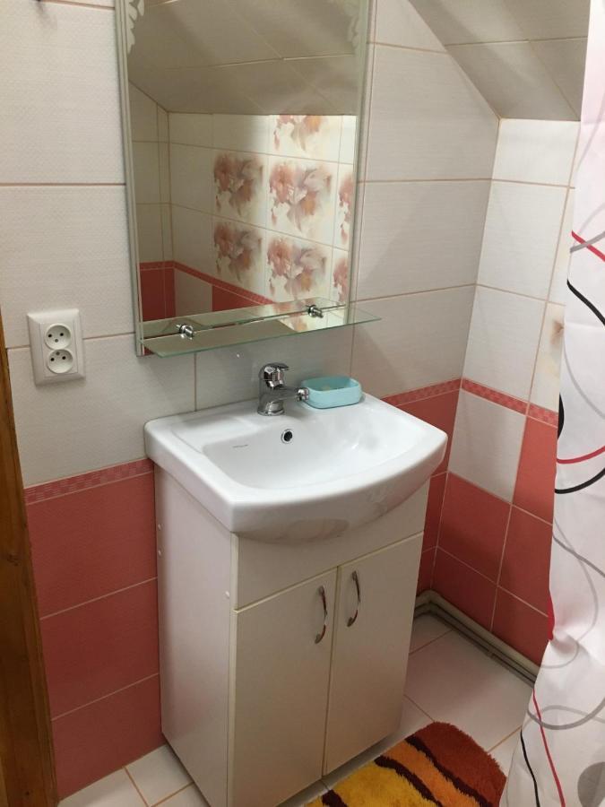 У Ондраша Apartment Yasinya Exterior photo